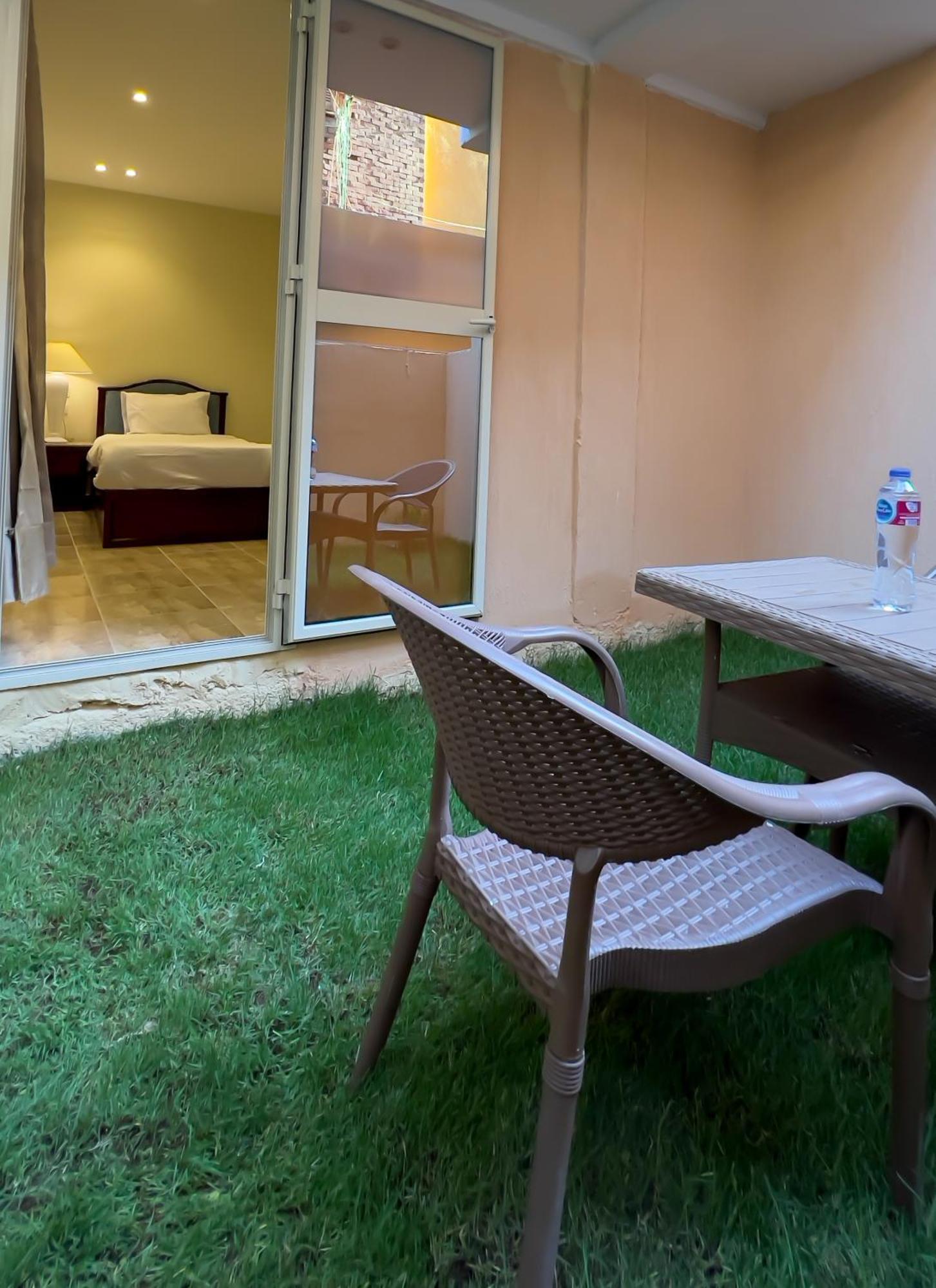 Pyramids Glory Inn Kafret el-Gabal Exterior foto